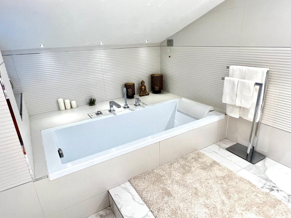 Paganini Suites And Apartments Σιρμιόνε Εξωτερικό φωτογραφία