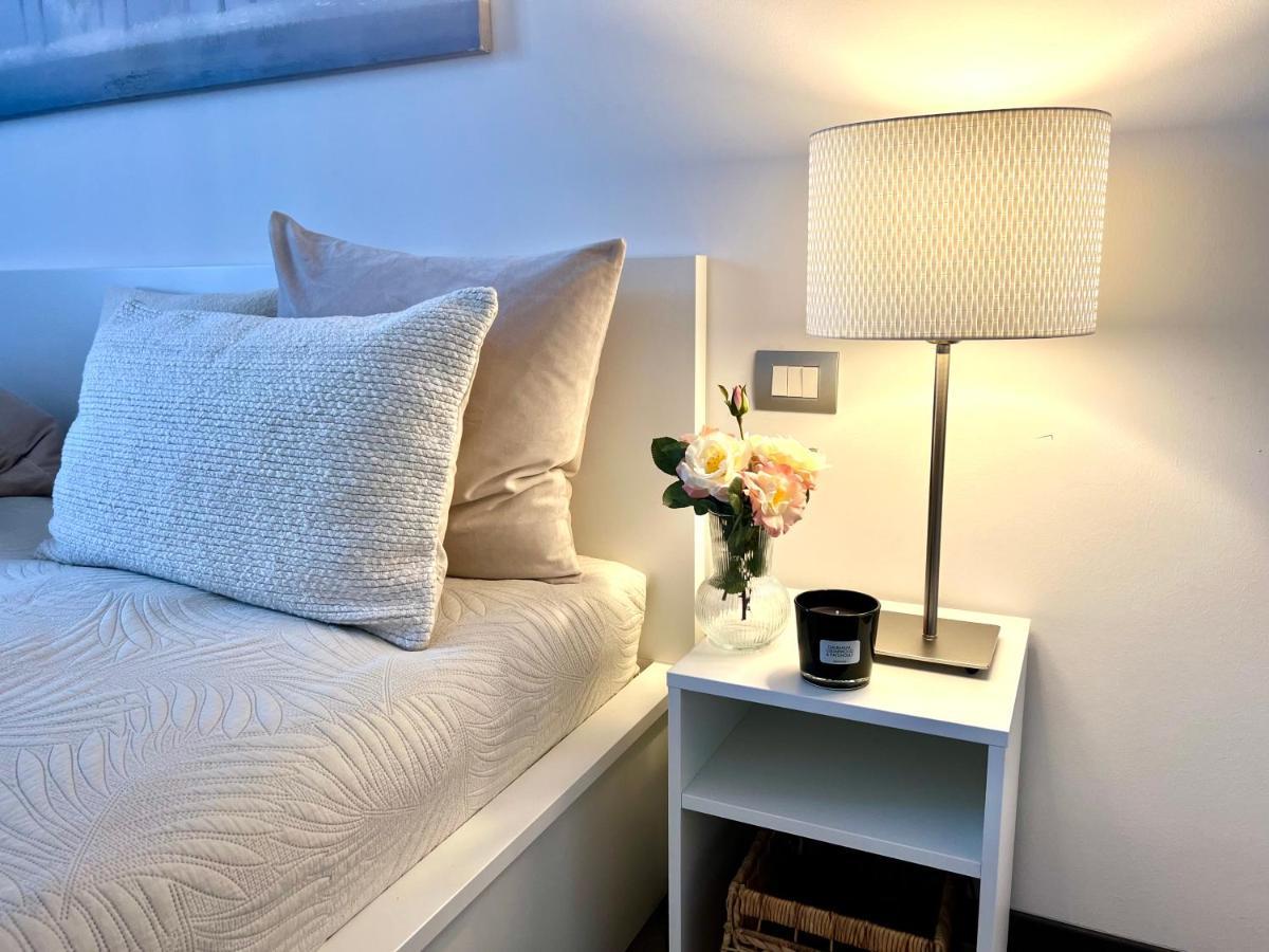 Paganini Suites And Apartments Σιρμιόνε Εξωτερικό φωτογραφία