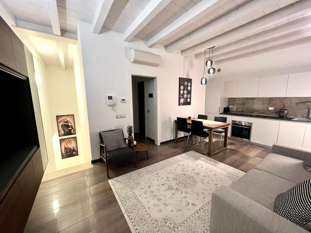 Paganini Suites And Apartments Σιρμιόνε Εξωτερικό φωτογραφία