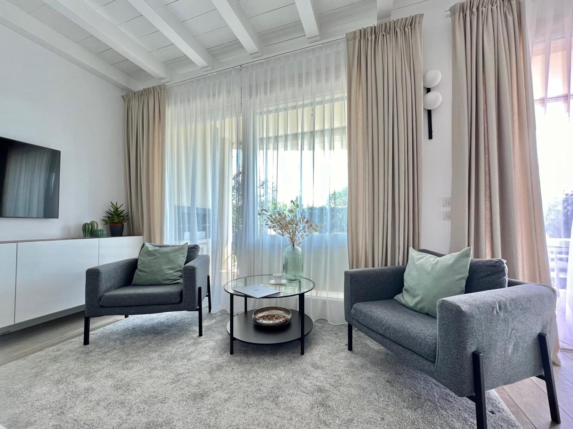 Paganini Suites And Apartments Σιρμιόνε Εξωτερικό φωτογραφία